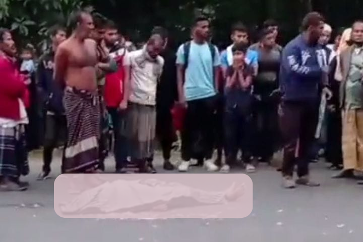 মণিরামপুরে ট্রাকের চাকাই পিষ্ঠ হয়ে নারীর মৃত্যু